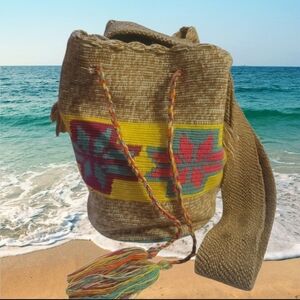 Wayuu Mochila Handwoven Crossbody Shoulder Hobo Vibrant Strap Tassels 11"H X 7"W